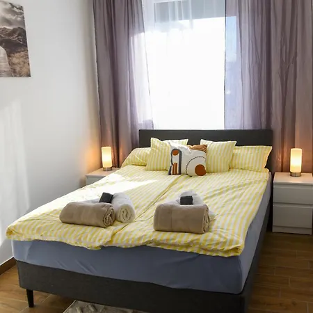 Heidi Apartman Mezokovesd Exterior photo