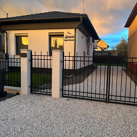 Heidi Apartman Mezokovesd Exterior photo